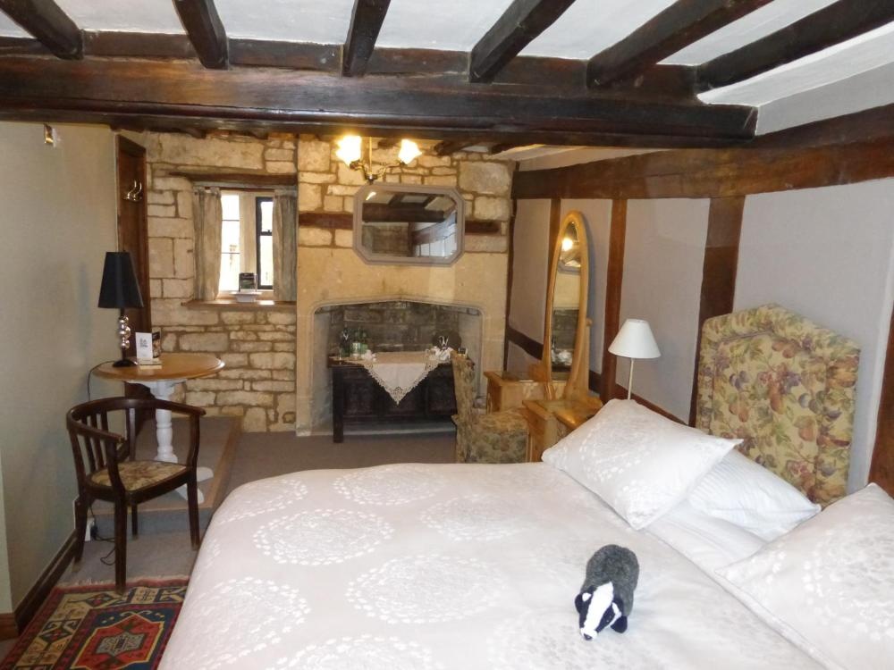 Room image 5