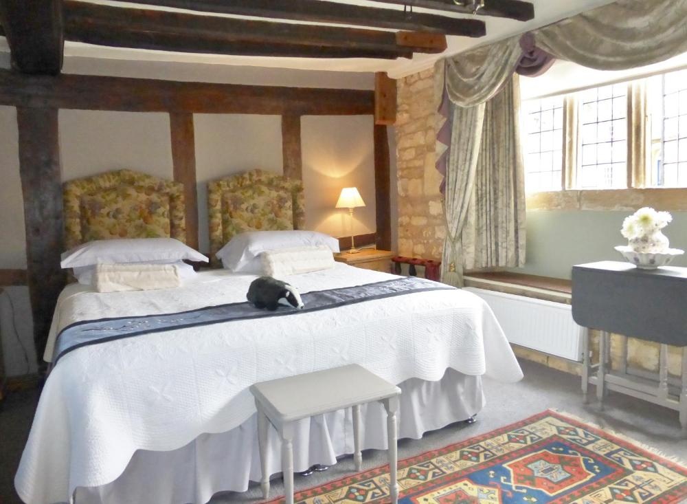 Room image 3
