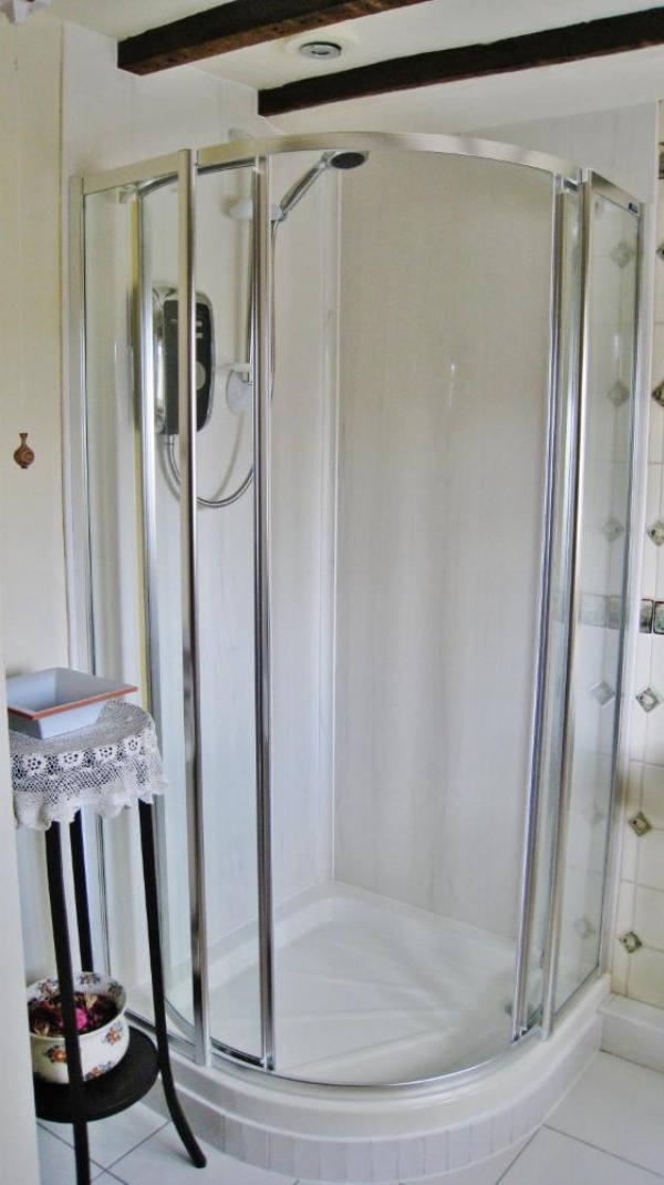 Badgers Hall image 19