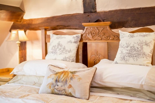 Badgers Hall image 23