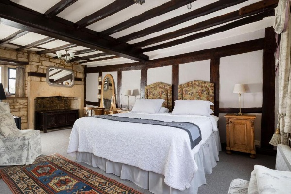 Badgers Hall image 31