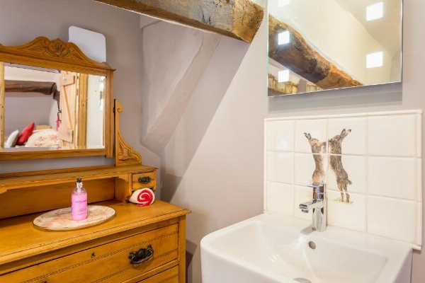 Badgers Hall image 48